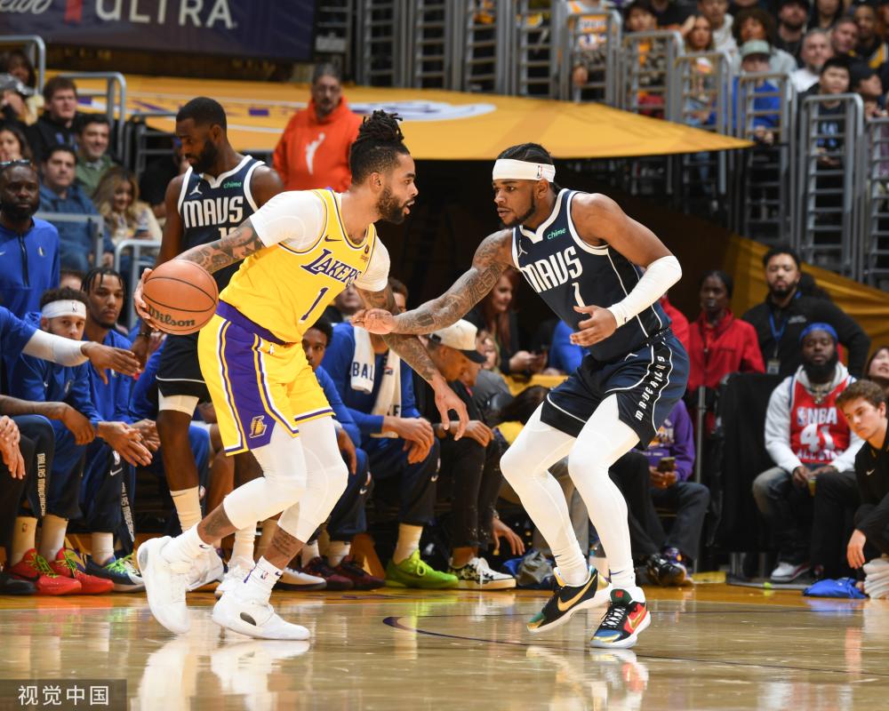 和球员的执 和球员的执