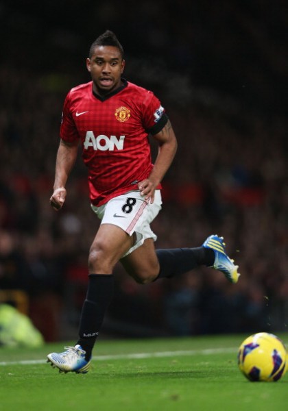 继续效力于 继续效力于